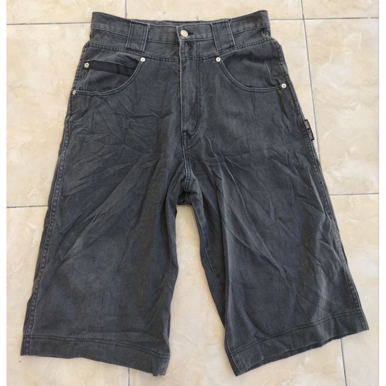 Celana Pendek Jeans Dog Town