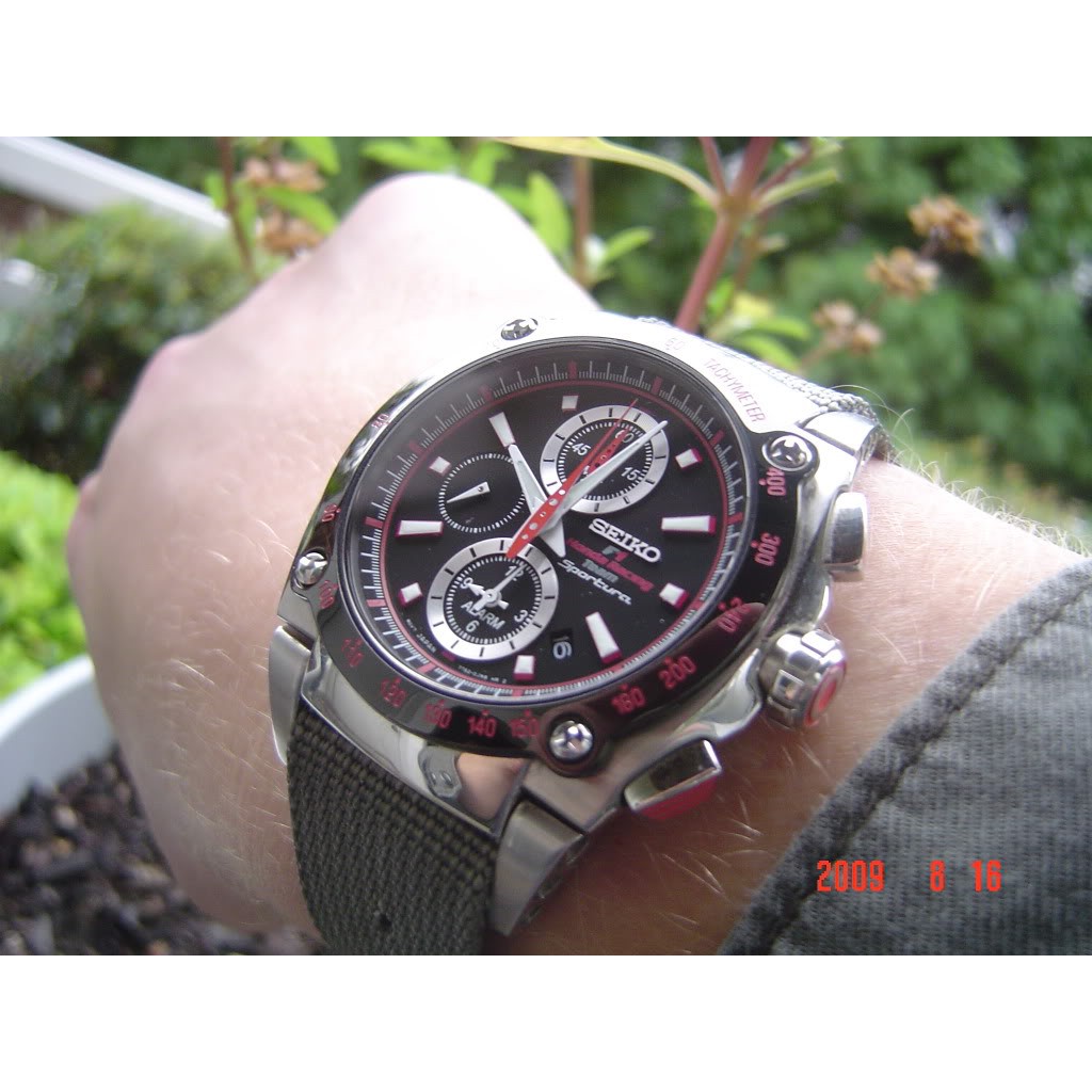 Seiko Sportura SNL035P1 Kinetic Chronograph Leather Jam Tangan Pria SNL035