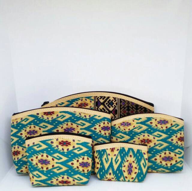 Dompet batik beranak (satu set isi 5 ) warna random tidak bisa pilib motif