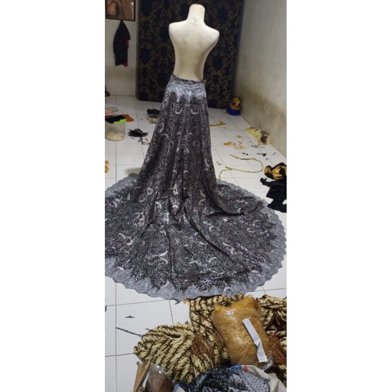 ekor pengantin batik prada hitam silver