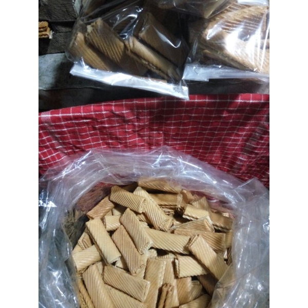 

Kue Semprong Kacang