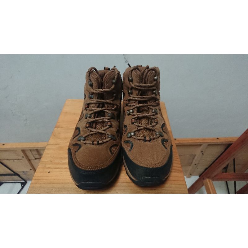 Sepatu Gunung Rei Arkansas Original