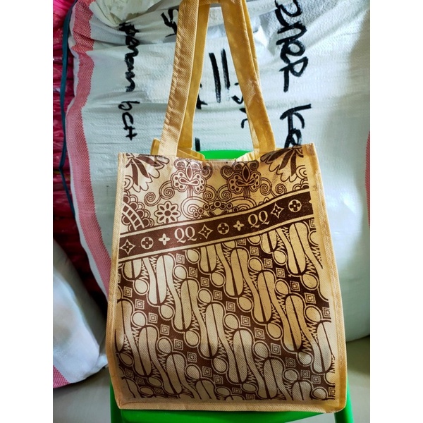 HARGA LUSIN ISI 12 BIJI- TAS HAJATAN HEBOH SIZE 22x22