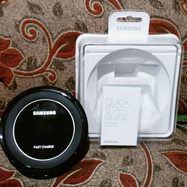 samsung wireless charger ORIGINAL EP-NG930