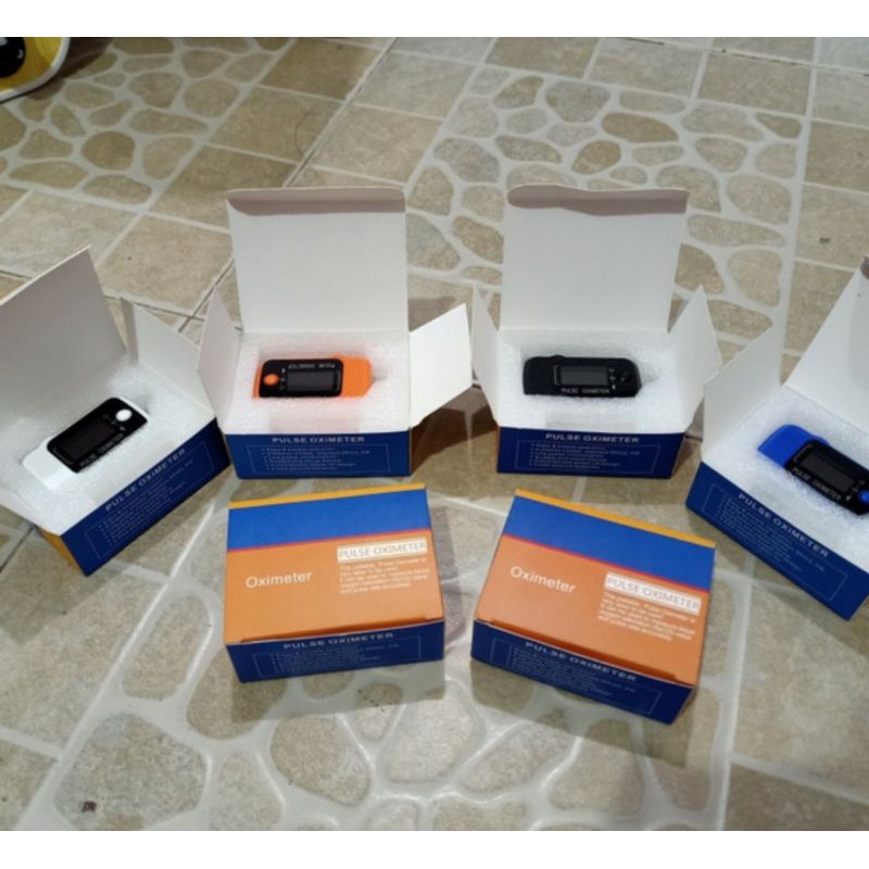 Fingertrip pulse oximetry Sp02 saturation monitor / pulse Oximeter / fingertip oximeter