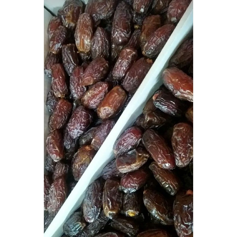 

Kurma Medjol Jumbo 1kg