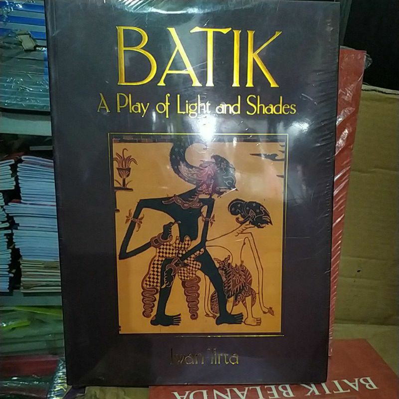 Buku Batik Iwan Tirta