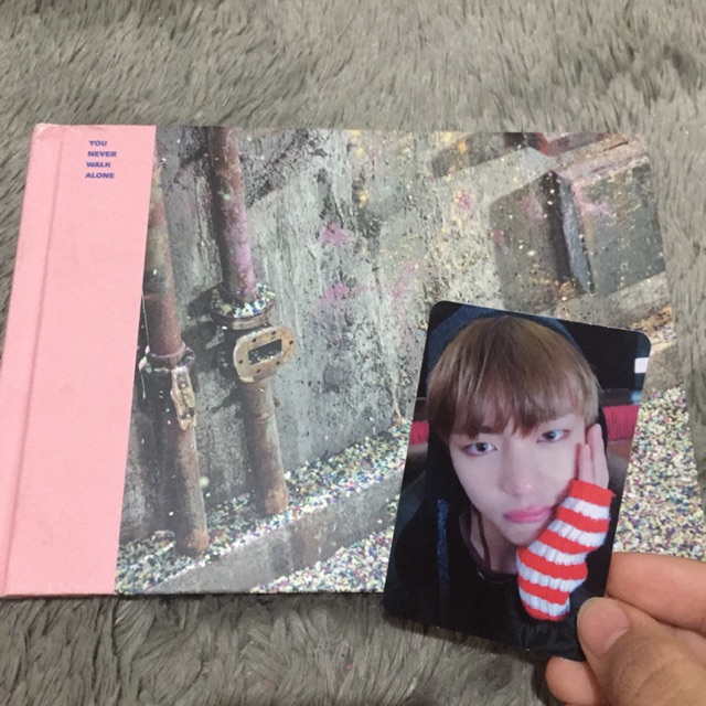 Album BTS ynwa with pc taehyung (pink ver)