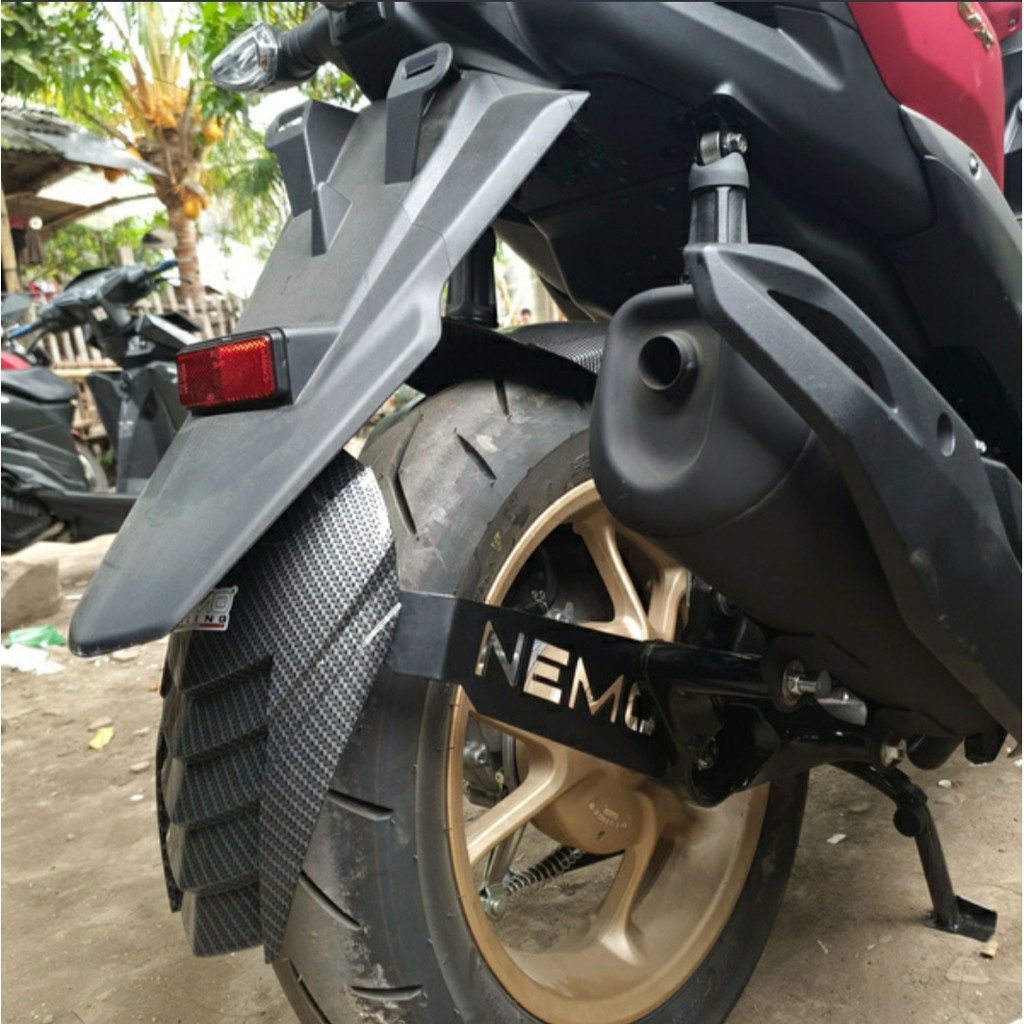 MUD GUARD SPAKBOR KOLONG MUDGUARD YAMAHA AEROX 155 NEMO CARBON NEMO ORIGINAL ASLI Mudguard Aerox 155 Nemo Carbon Penahan Lumpur Aerox 155 Nemo Carbon