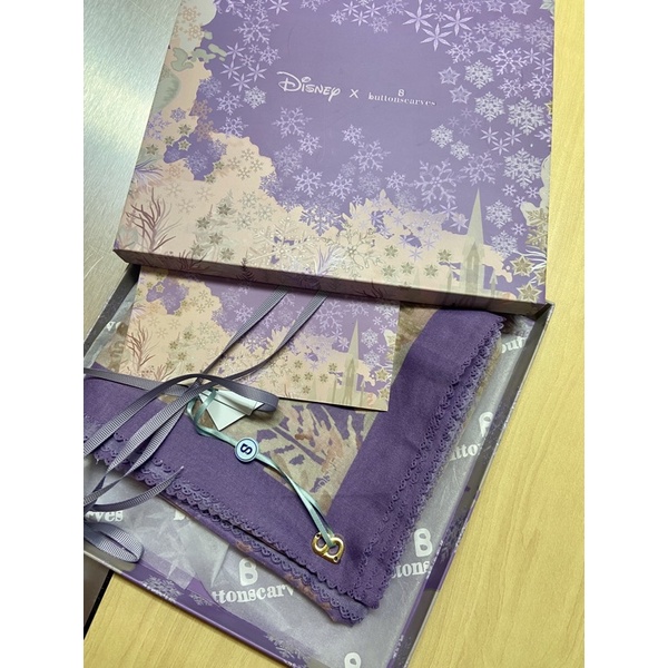 buttonscarves disney