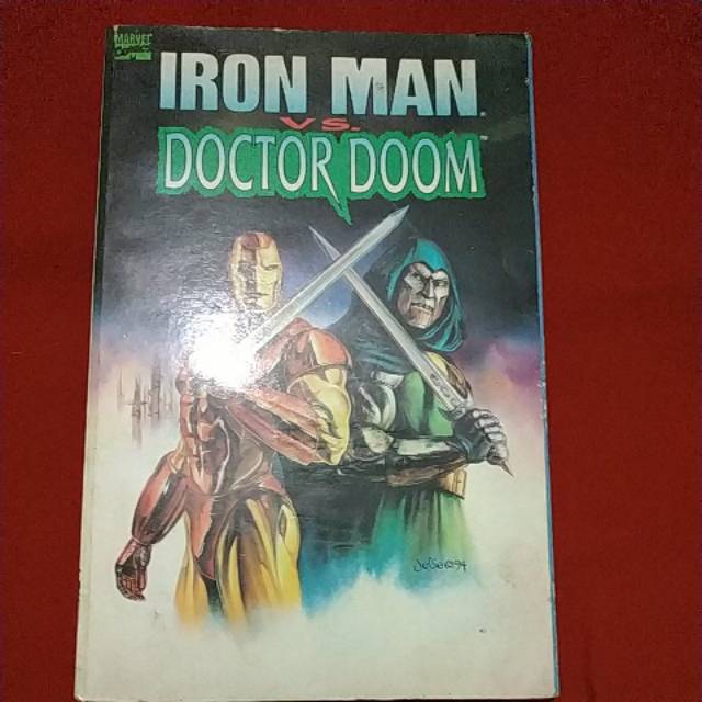 Komik Marvel Iron man vs Doctor doom