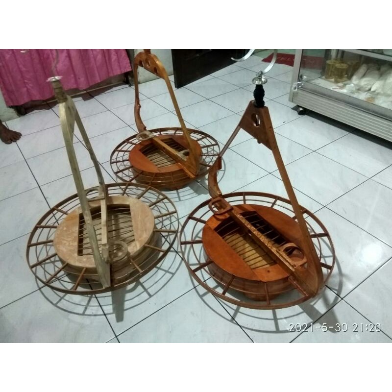 Sangkar layang burung perkutut