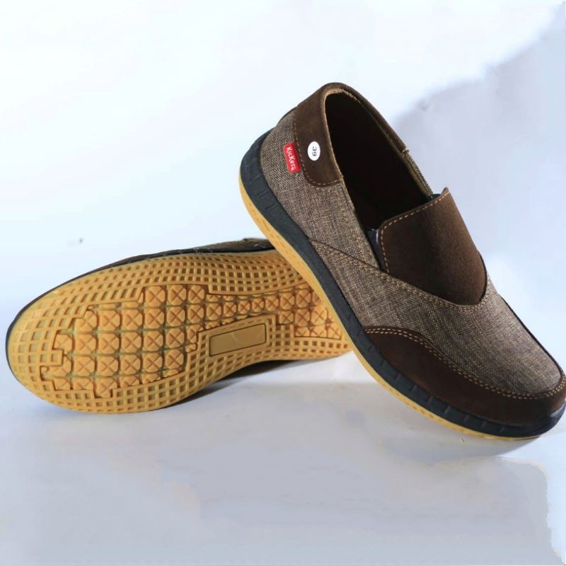 39-44 Sepatu Pria Kulit Premium Sintetis Slip On Kasual Sol Karet