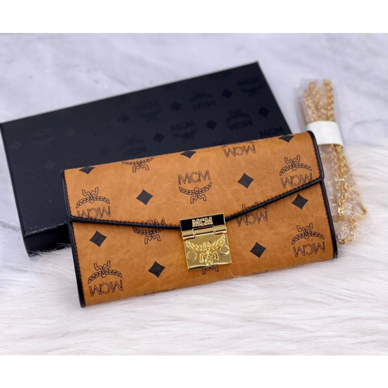 MCM LARGE PATRICIA CROSSBODY WALLET •COGNAC/BLACK•