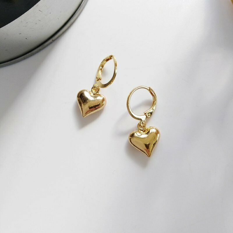 Anting Liontin Hati Bahan Logam Gaya Korea Untuk Perhiasan Wanita