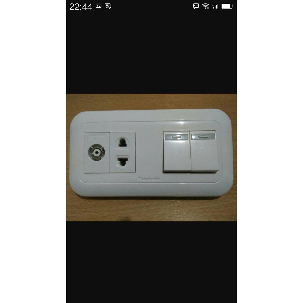 Saklar / Panasonic Saklar Seri+Stop Kontak Universal+Terminal Tv Panasonic