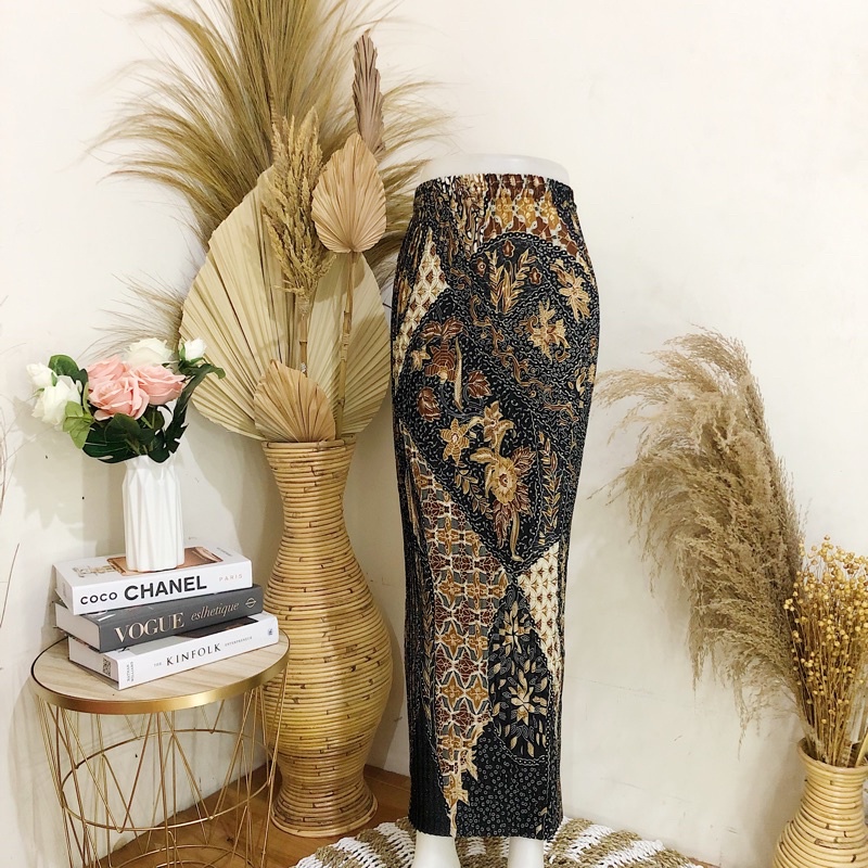 Rok Batik Plisket Fit S - JUMBO All Size-Aurel Gold