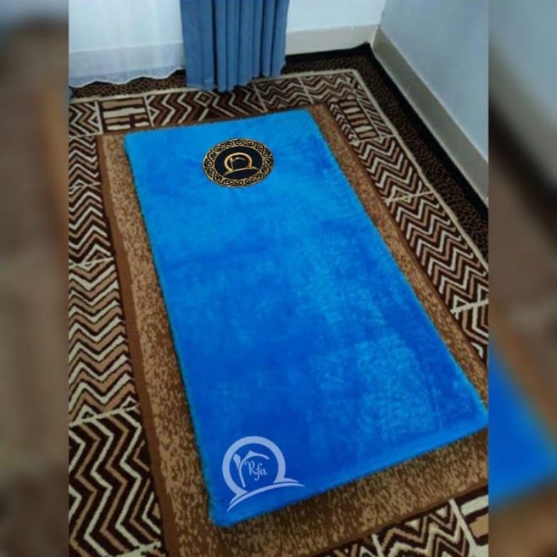 Sajadah Super Tebal Busa 4cm Sejadah Bulu Rasfur Empuk Lembut Tebel Alas Sholat-8
