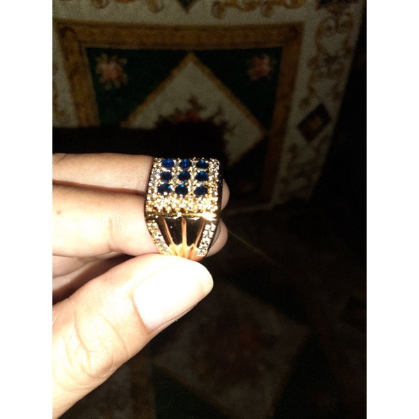 natural blue saphire