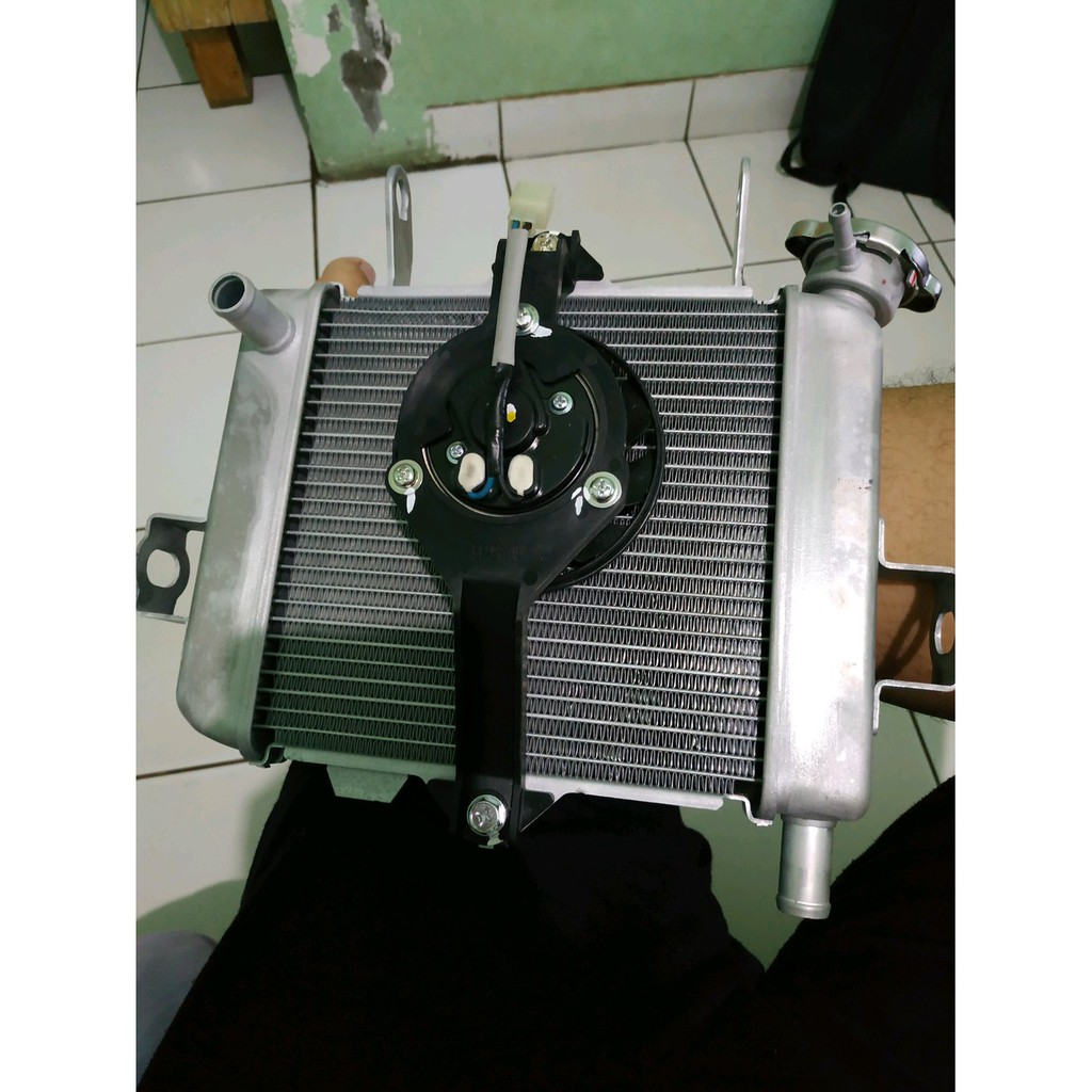 radiator suzuki gsx 150 s r lengkap kipas fan ori ginal asliJKS8636