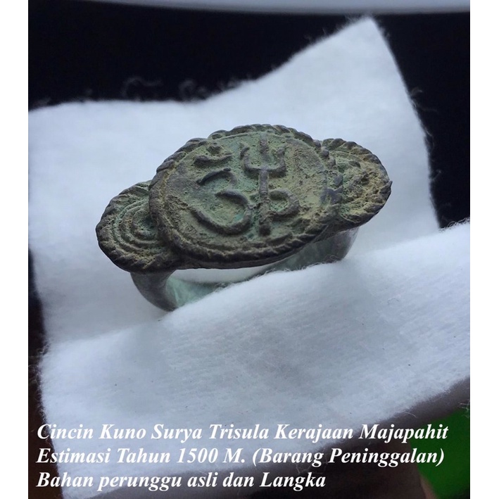 Cincin Kuno Surya Trisulla Kerajaan Majapahit Asli Peninggalan