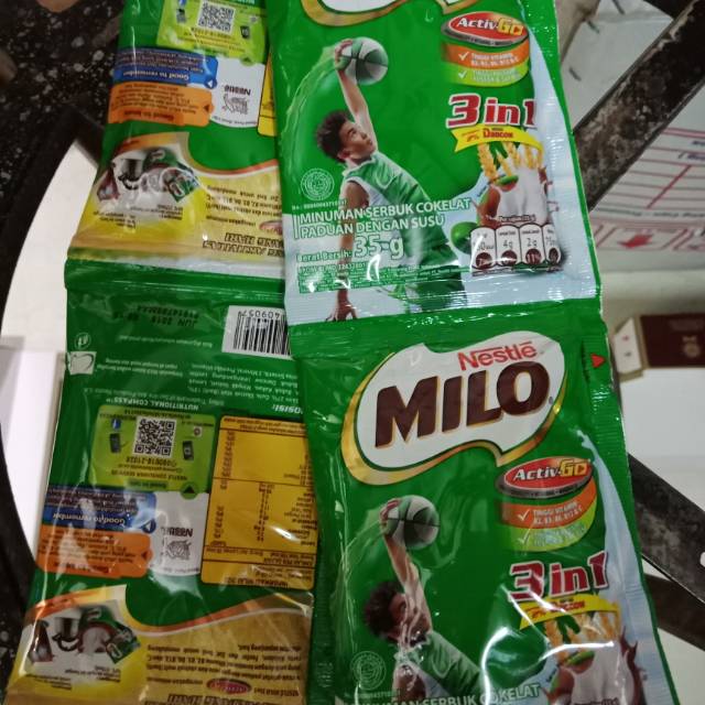 

Milo 3 in 1 Active Go 1 Renceng isi 10 x 35gr