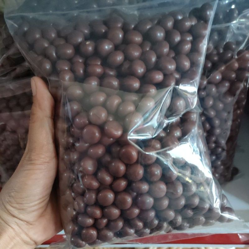 

bola coklat