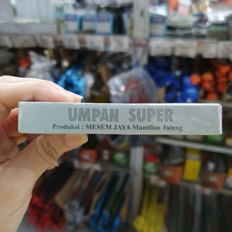 PELET / UMPAN TOMBRO KUNING PUTIH/UMPAN SUPER TOMBRO