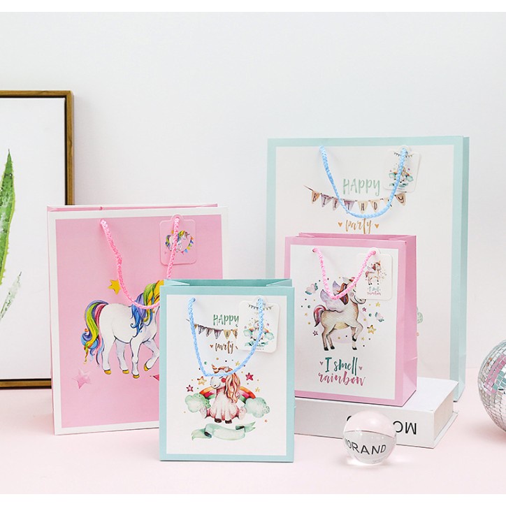 

paper bag ukuran besar/ paper bag flamingo/ paper bag unicorn/ paper bag murah/ paper bag lucu