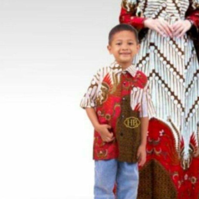 Batik couple keluarga modern terbaru set couple batik keluarga gamis jumbo motif merpati putih termurah di shopee / Baju batik keluarga terbaru 2022 modern / Batik couple keluarga ramashinta couple batik couple / Set keluarga ayah ibu dan anak modern