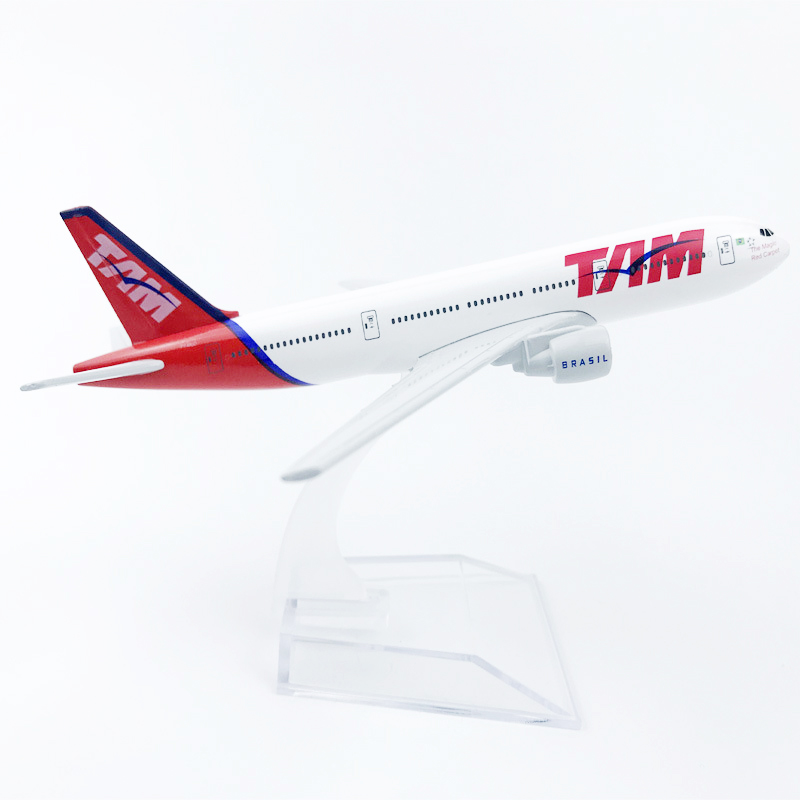 Tam Boeing 777 Mainan Model Pesawat Terbang Air Brazil B777 Bahan Metal Ukuran 16CM Untuk Hadiah