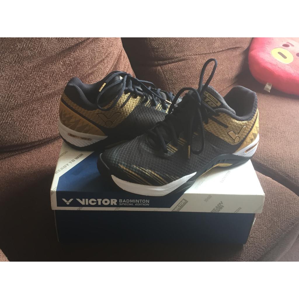 Sepatu Badminton Victor S82LTD