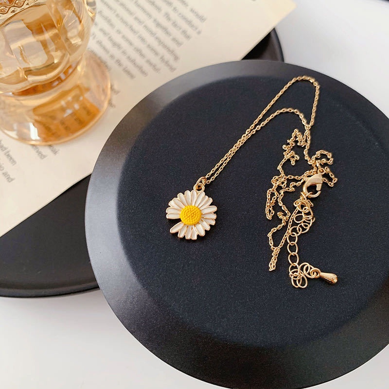 Summer vacation wind small fresh daisy flower pendant clavicle chain 20210910