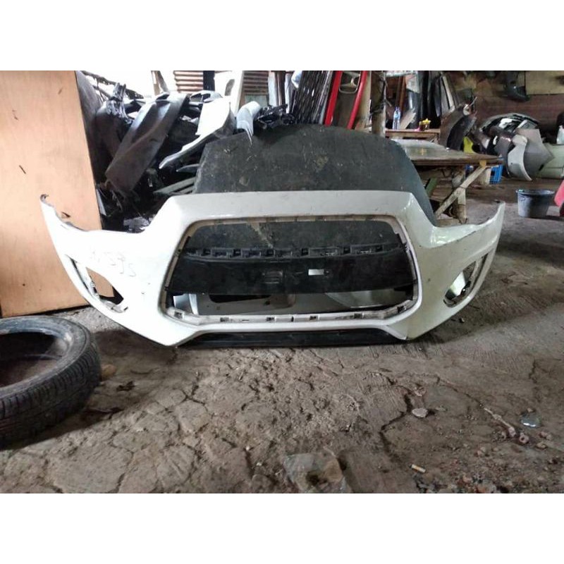 bumper depan outlander 2014