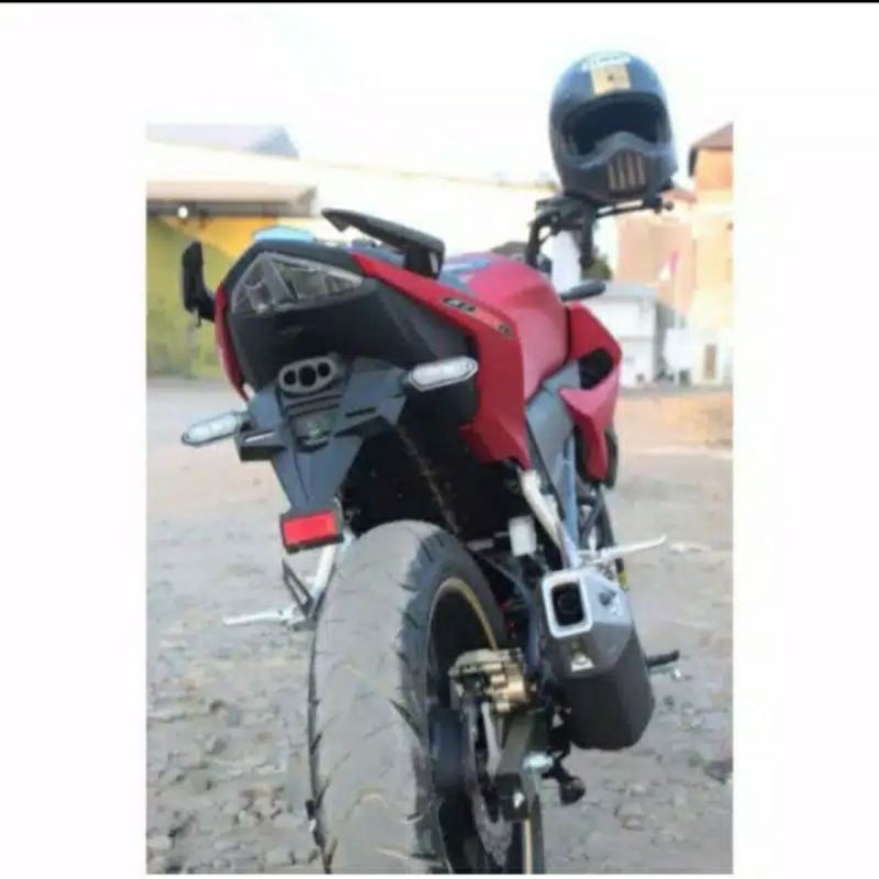 Fender Variasi Spakbor Belakang CB 150 R Vixion Ninja Vario Aerox Plus Reflektor