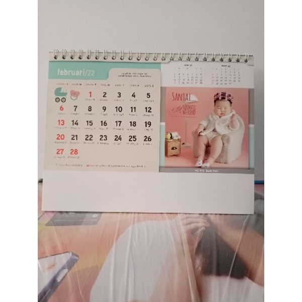 

kalender meja bayi 2022