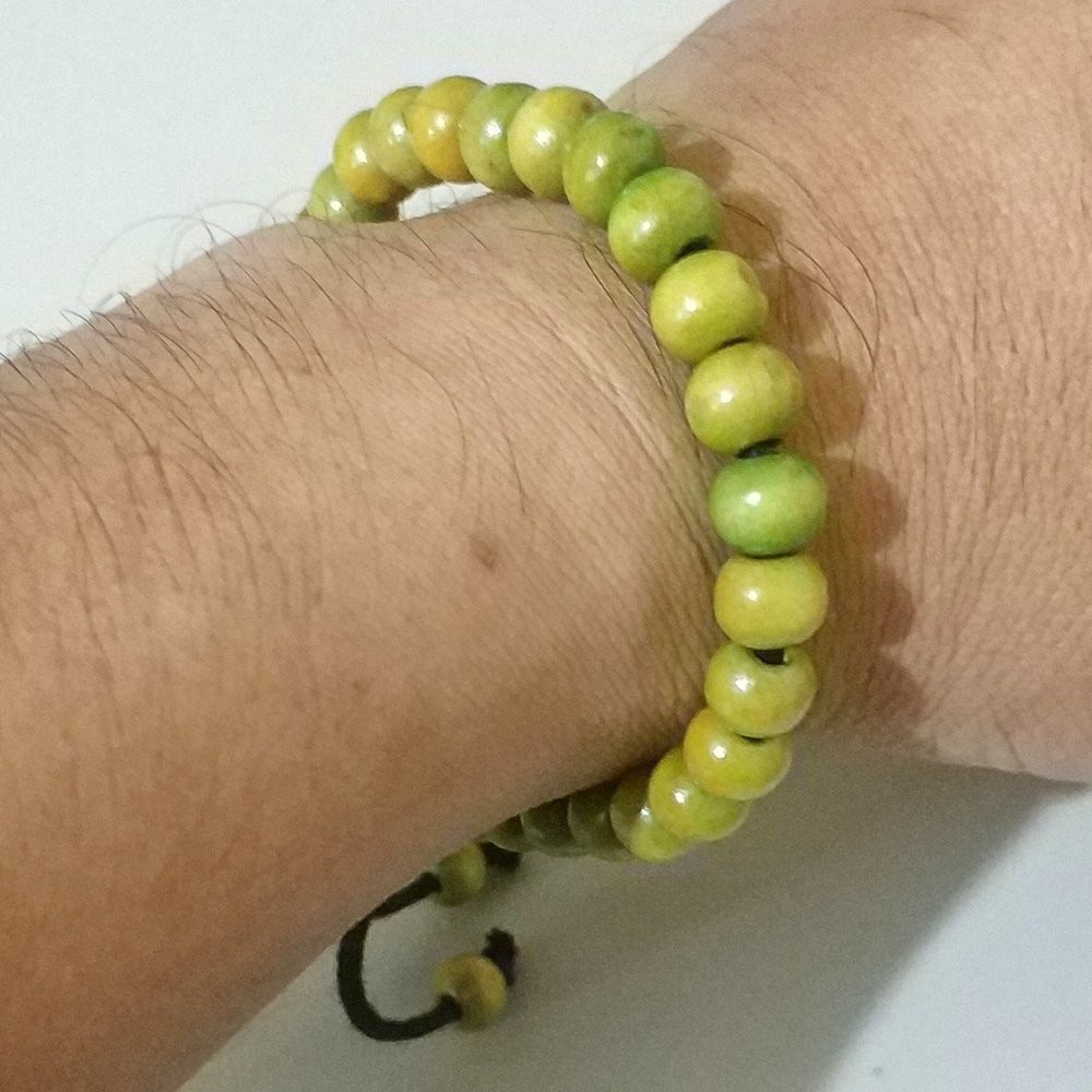 GELANG KAYU CENDANA HIJAU INDIA ASLI