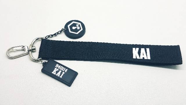 Exo gantungan kunci strap name light stick kpop member lanyard keyring