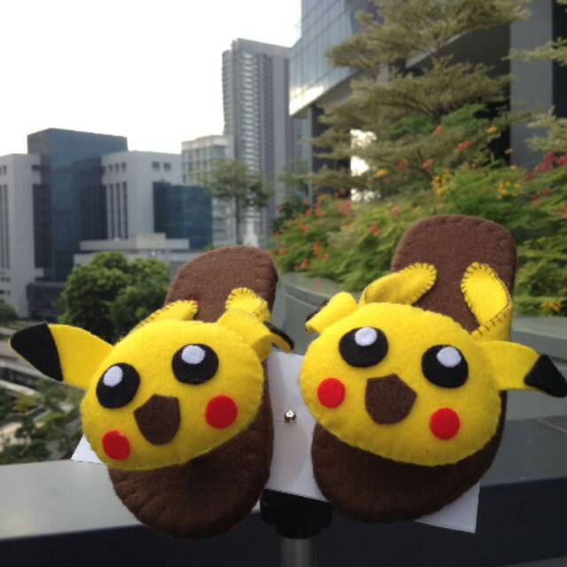 

PIKACU COKLAT