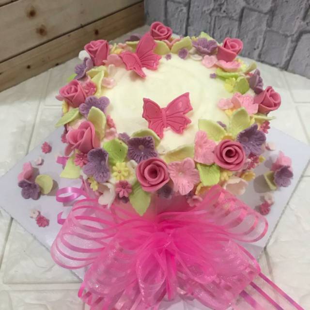 

Flowery cake