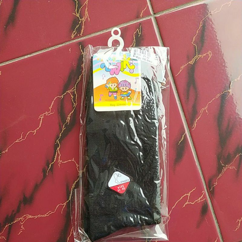 Kaos kaki twiki hitam 21-22
