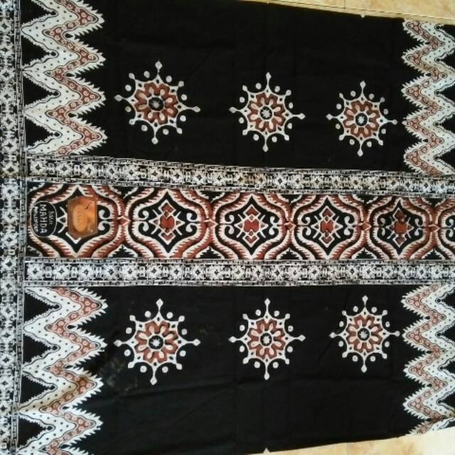 Sarung batik Mahda Az-zahir Pekalongan