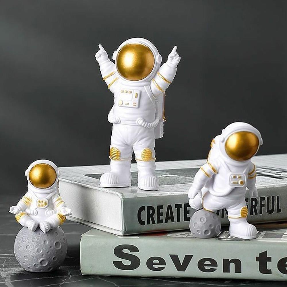 [Elegan] Astronot Figure Lucu 3pcs Spaceman Party Miniatur Anak Model Aksi