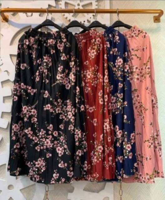 Rok Plisket Import Motif Bunga Sakura Premium