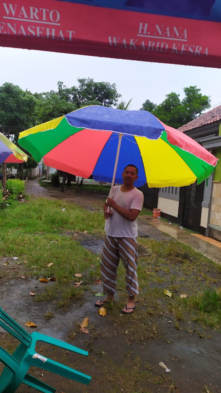 Payung Tenda / Payung Cafe / Payung Pantai Parasol Pelangi 264 Cm ( 52  )