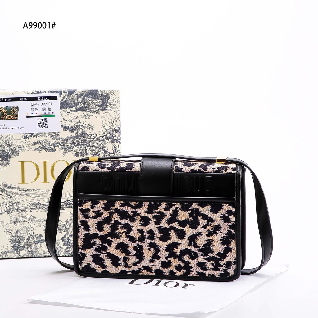 DR a99001 Mizza Pony Shoulder Bag