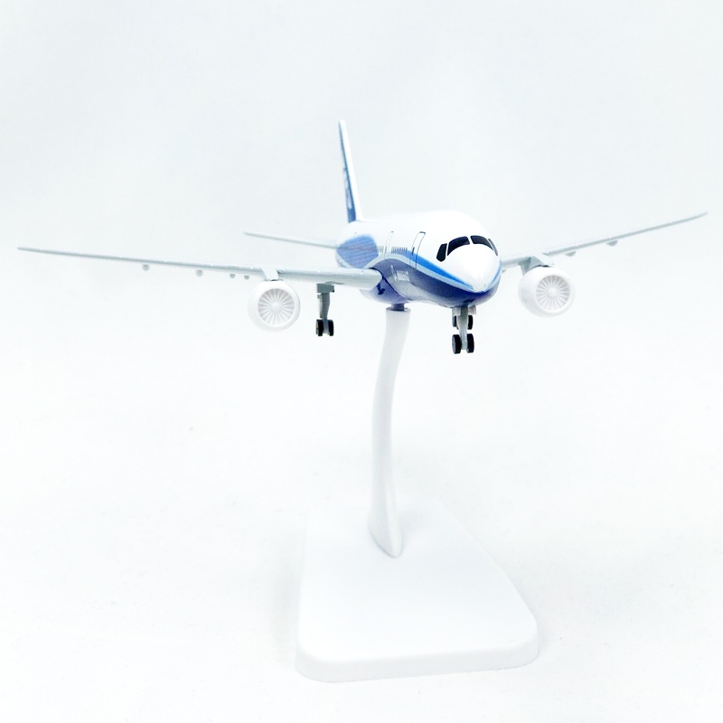 Boeing 787 B787 Miniatur Diecast Pesawat Terbang Impian Bahan Metal 20CM Untuk Dekorasi Mejakoleksi