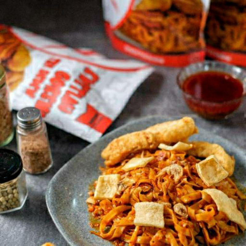 

KWETIAU GORENG TEH DEDEW