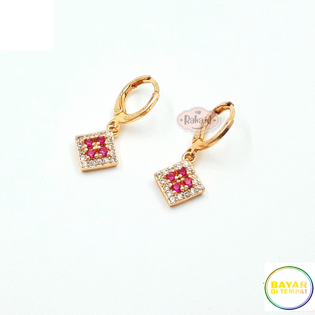 Anting Clip / Klip Motif Kotak Merah Blink Mas Gold Perhiasan Aksesoris Wanita 970