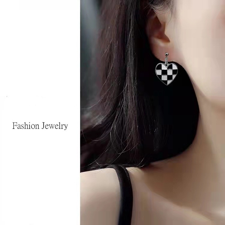 Anting Tusuk Gantung Bahan Sterling Silver 925 Desain Hati + Papan Catur Hitam + Biru Untuk Wanita